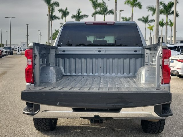 Used 2023 Chevrolet Silverado 1500 LT AWD/4WD image 11