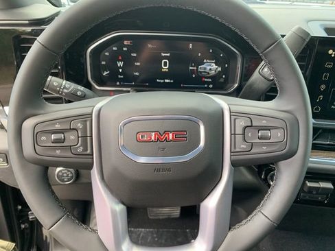 New 2026 GMC Sierra 1500 Elevation image 15