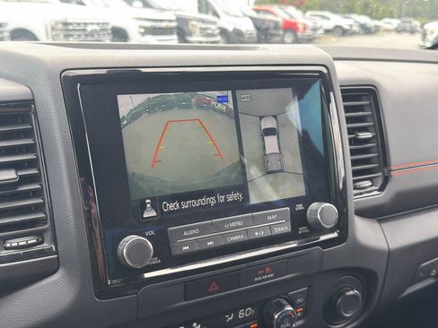 Used 2022 Nissan Frontier Pro-X RWD image 16