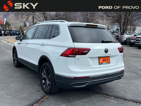 Used 2024 Volkswagen Tiguan SE AWD/4WD image 8