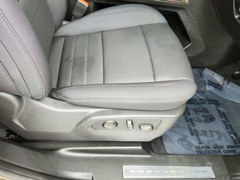 Used 2025 GMC Hummer EV 2X w/ LPO, Cargo Utility Package image 22