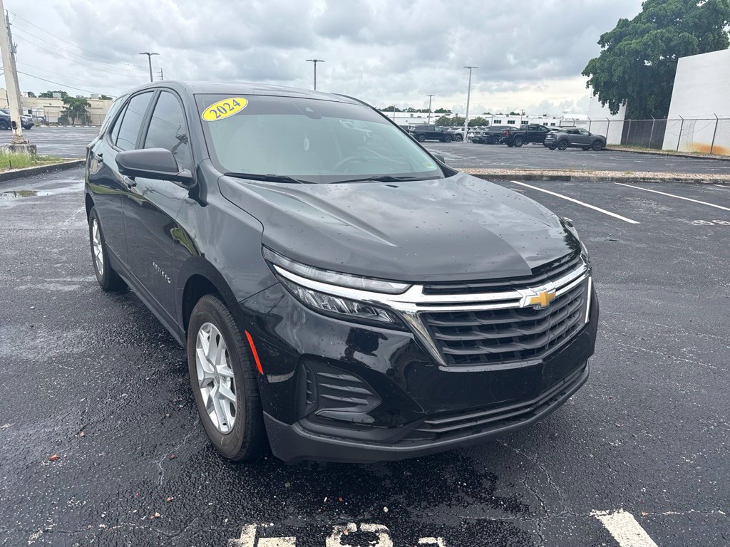 Used 2024 Chevrolet Equinox LS w/ LS Convenience Package FWD image 1
