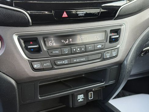 Used 2021 Honda Ridgeline Sport image 28