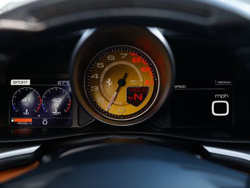 Used 2019 Ferrari GTC4Lusso T image 35