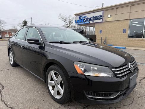 Used 2014 Volkswagen Passat 2.5 SE image 1