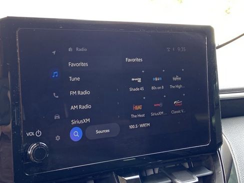 Used 2025 Toyota Corolla LE image 35