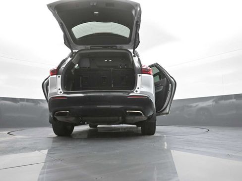 Used 2021 Buick Enclave Essence w/ Sport Touring Edition image 39