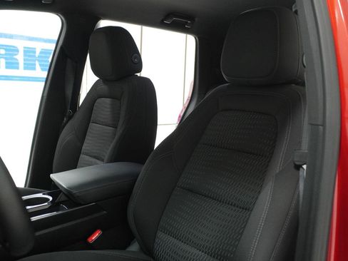 Used 2026 Chevrolet Equinox LT w/ LPO, Floor Liner Package FWD image 6