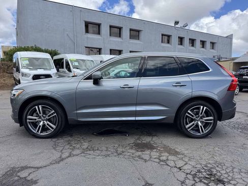 Used 2018 Volvo XC60 T6 Momentum w/ Convenience Package AWD/4WD image 7