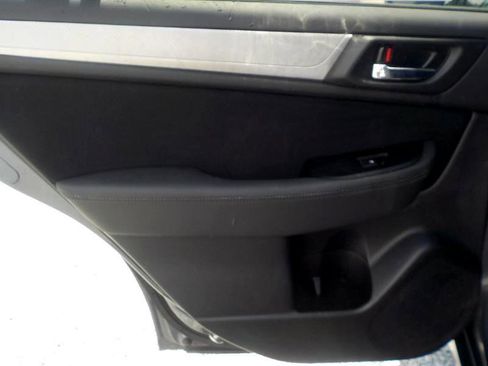 Used 2016 Subaru Outback 2.5i Premium image 23