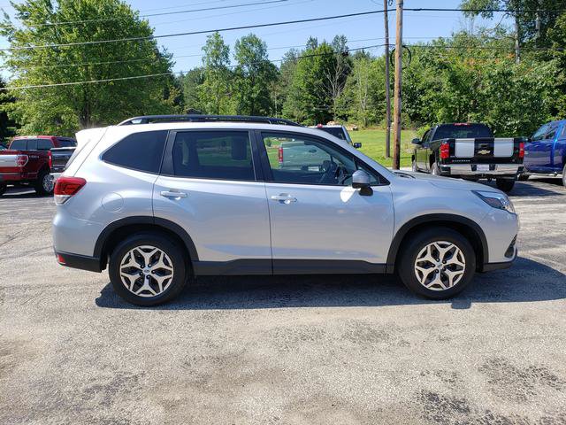 Used 2023 Subaru Forester Premium AWD/4WD image 8