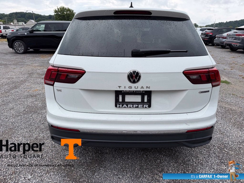 Used 2024 Volkswagen Tiguan SE w/ Panoramic Sunroof Package AWD/4WD image 4