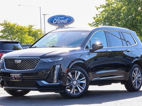 Used 2021 Cadillac XT6 Premium Luxury AWD/4WD image 1