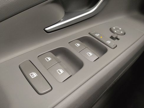 Used 2025 Hyundai Elantra SE FWD image 27