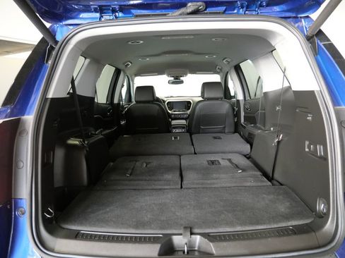 Used 2023 GMC Acadia SLT w/ Elevation Edition image 27