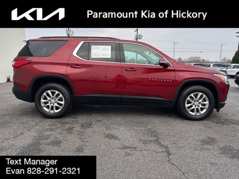 Used 2021 Chevrolet Traverse LT image 8