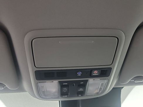Certified 2019 Honda Pilot Touring image 23