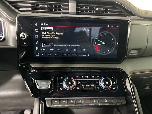 Used 2025 GMC Sierra 1500 AT4 w/ AT4 Premium Package image 16