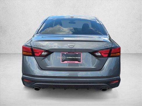 Used 2024 Nissan Altima 2.5 SV w/ SV Premium Package FWD image 6