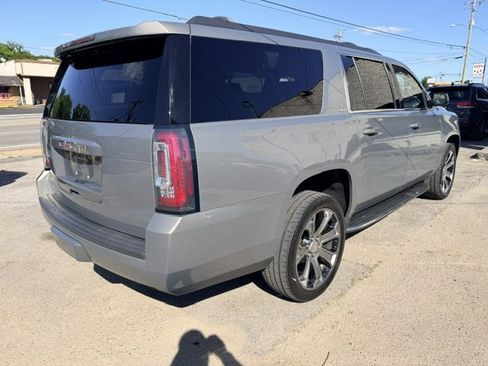 Used 2019 GMC Yukon XL SLT w/ Open Road Package AWD/4WD image 5
