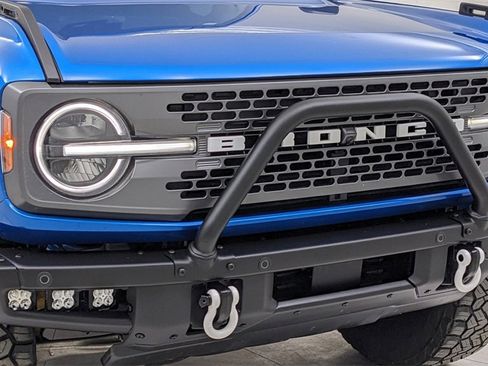 Used 2022 Ford Bronco Badlands image 42