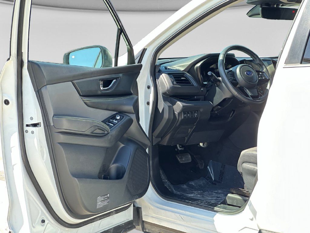 Used 2023 Subaru Ascent Onyx Edition AWD/4WD image 8