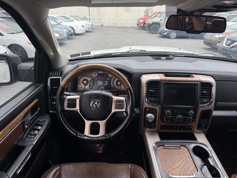 Used 2018 RAM 1500 Laramie Longhorn image 9