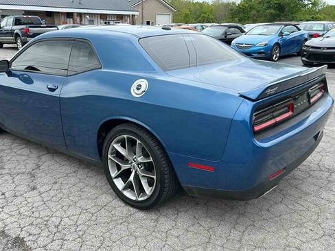 Used 2022 Dodge Challenger GT RWD image 4