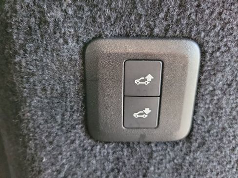 Used 2021 Land Rover Range Rover Sport HSE Dynamic image 25