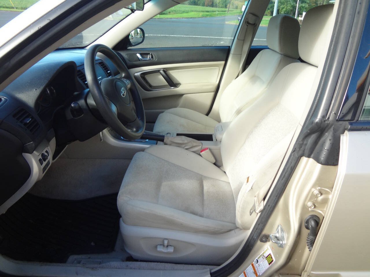 Used 2008 Subaru Outback 2.5i L.L. Bean AWD/4WD image 9