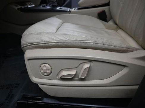 Used 2018 Audi Q5 Prestige image 11