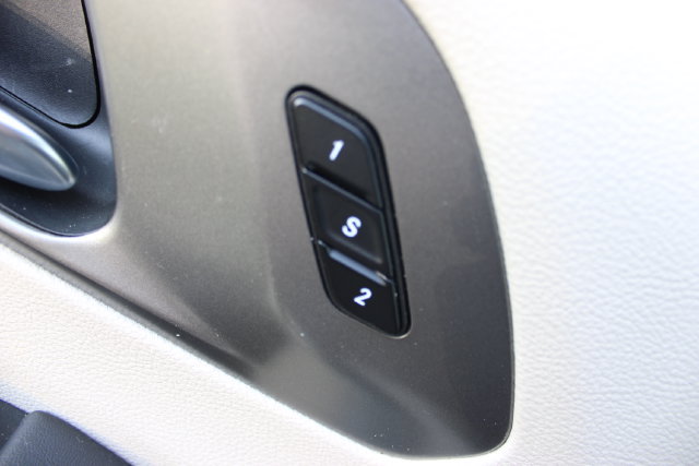 Used 2024 Chrysler Pacifica Limited FWD image 8