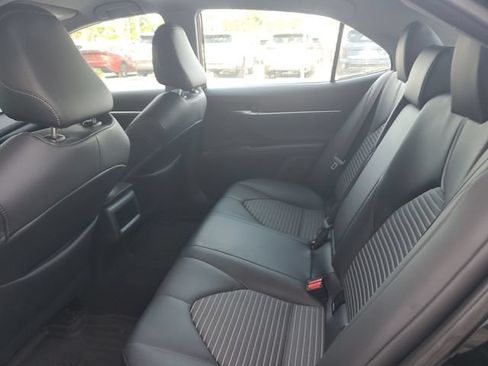 Used 2024 Toyota Camry SE FWD image 8