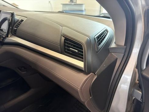 Used 2018 Honda Odyssey EX-L image 39