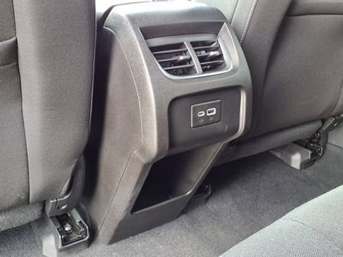 Used 2024 Chevrolet Blazer LT w/ Convenience Package FWD image 17