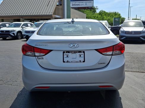 Used 2013 Hyundai Elantra Limited FWD image 5