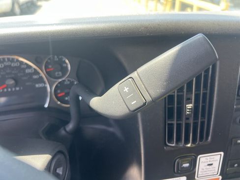 Used 2021 GMC Savana 3500 Extended w/ Power Convenience Package RWD image 20