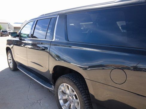 Used 2015 GMC Yukon XL SLT AWD/4WD image 8