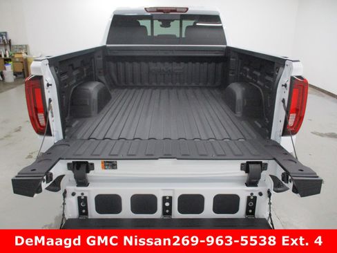 New 2026 GMC Sierra 1500 AT4 w/ AT4 Premium Package image 6