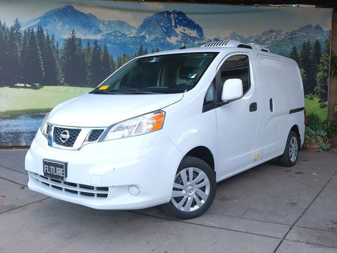 Used 2019 Nissan NV200 SV w/ Navigation Package image 39