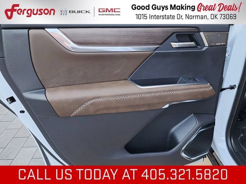 New 2026 GMC Acadia Denali Ultimate w/ LPO, All-Weather Package AWD/4WD image 46