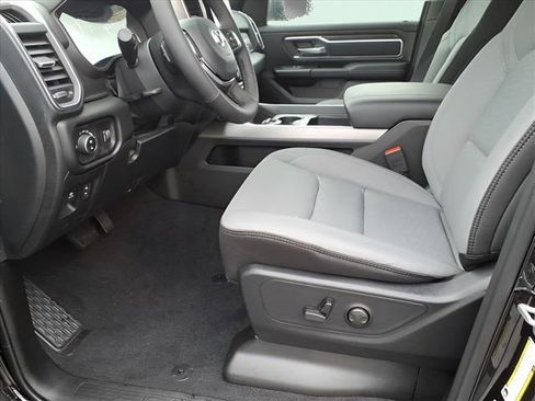 New 2026 RAM 1500 Big Horn AWD/4WD image 14