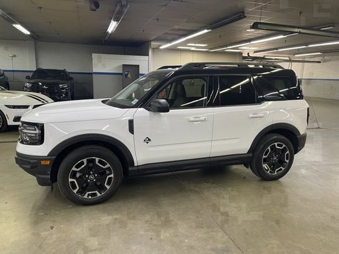 Certified 2022 Ford Bronco Sport Outer Banks w/ Tech Package AWD/4WD image 4