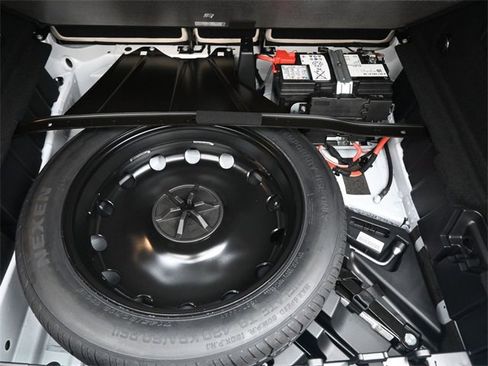 New 2026 Mercedes-Benz GLC 300 image 16