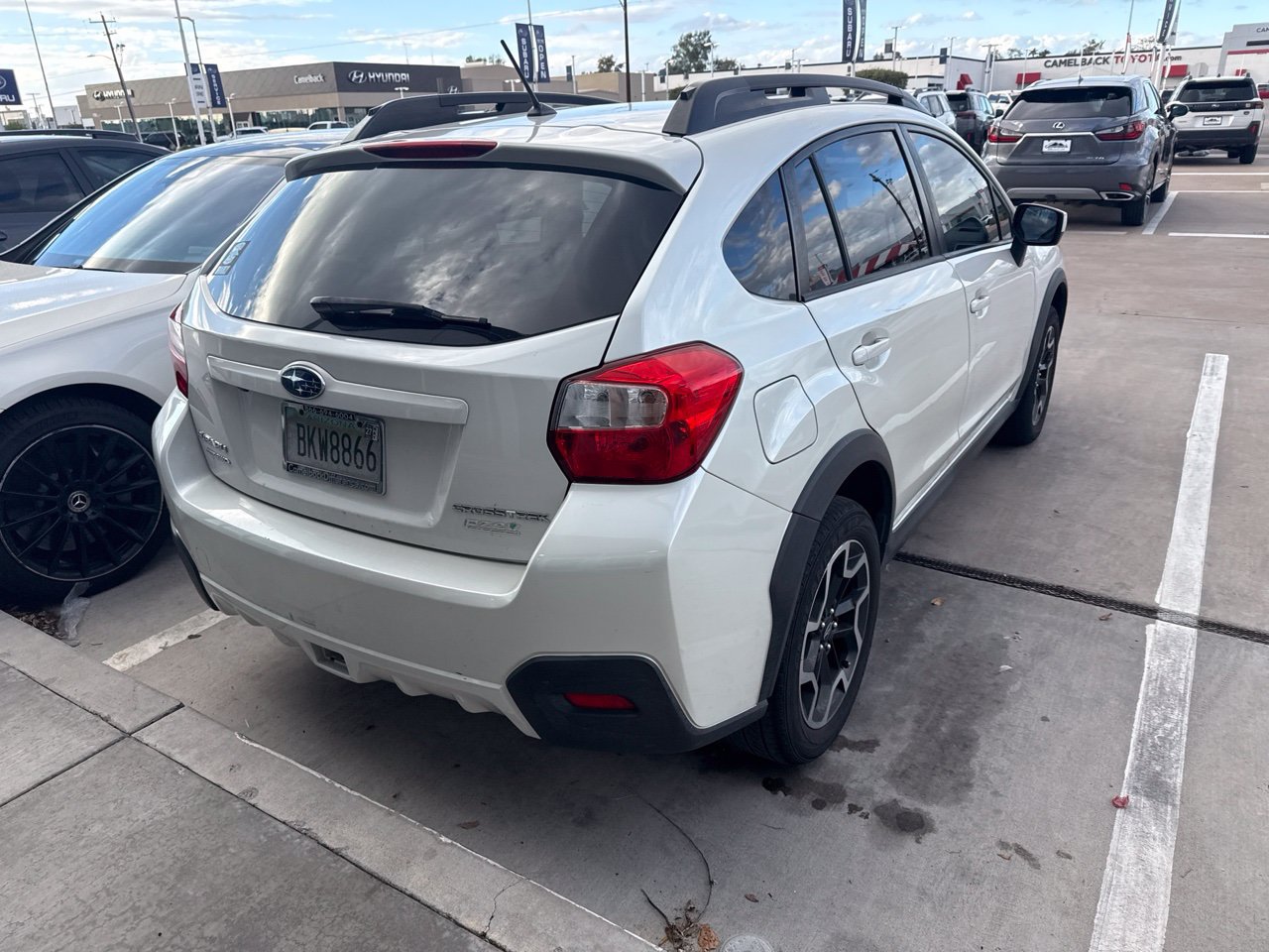 Used 2017 Subaru Crosstrek 2.0i Premium w/ Moonroof Package AWD/4WD image 8
