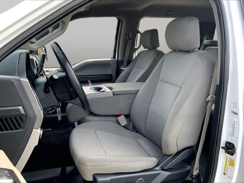 Certified 2018 Ford F150 2WD SuperCrew image 8