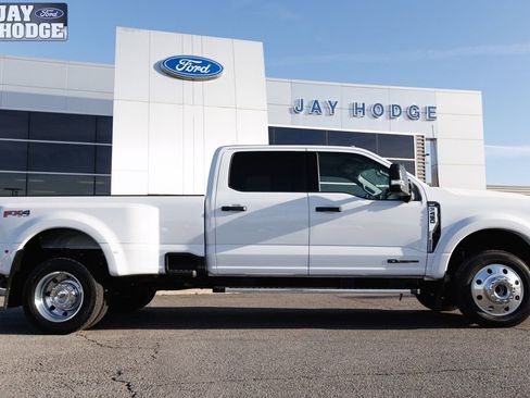 Certified 2025 Ford F450 XLT w/ 360-Degree Camera Package image 6