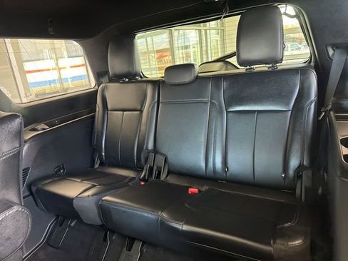 Used 2020 Ford Expedition XLT w/ Equipment Group 202A image 17