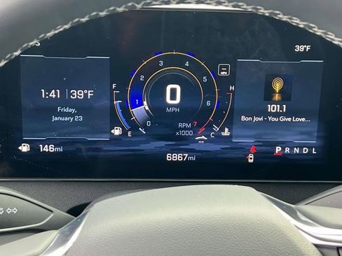 Certified 2025 Chevrolet Traverse LT w/ Sun and Wheel Package image 25