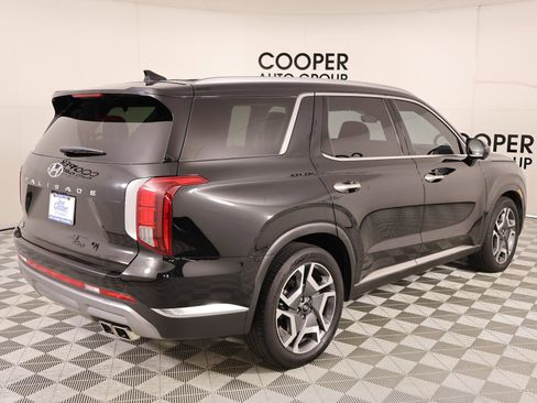 Used 2023 Hyundai Palisade Limited w/ Cargo Package image 23